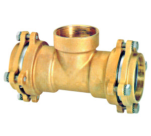 “T” triple female connector