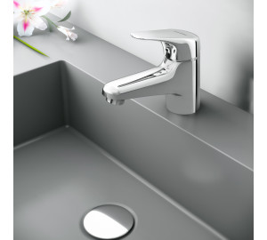 Single lever Plus wash-basin mixer